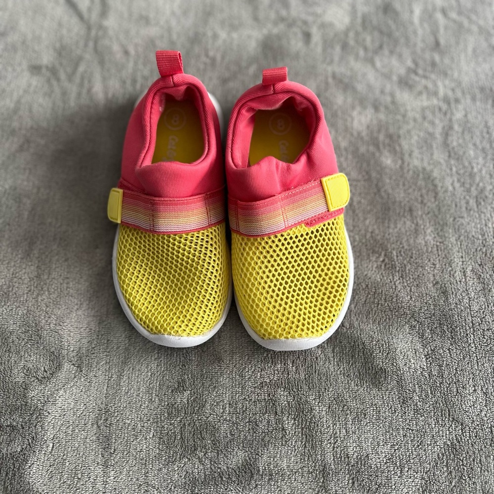 ❤️Cat and Jack Water Shoes